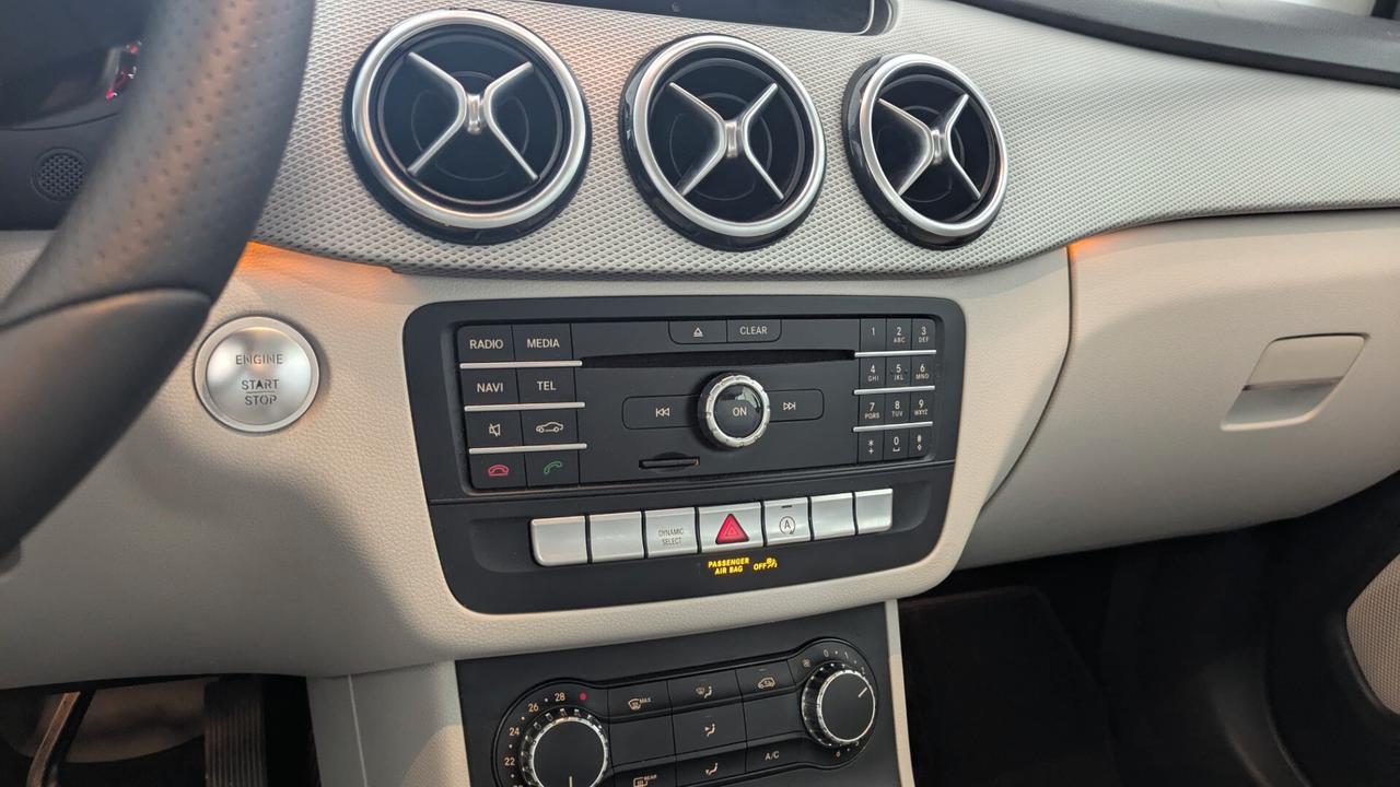 Mercedes-benz B 180 B 180 d Automatic AMG Line Advanced Plus