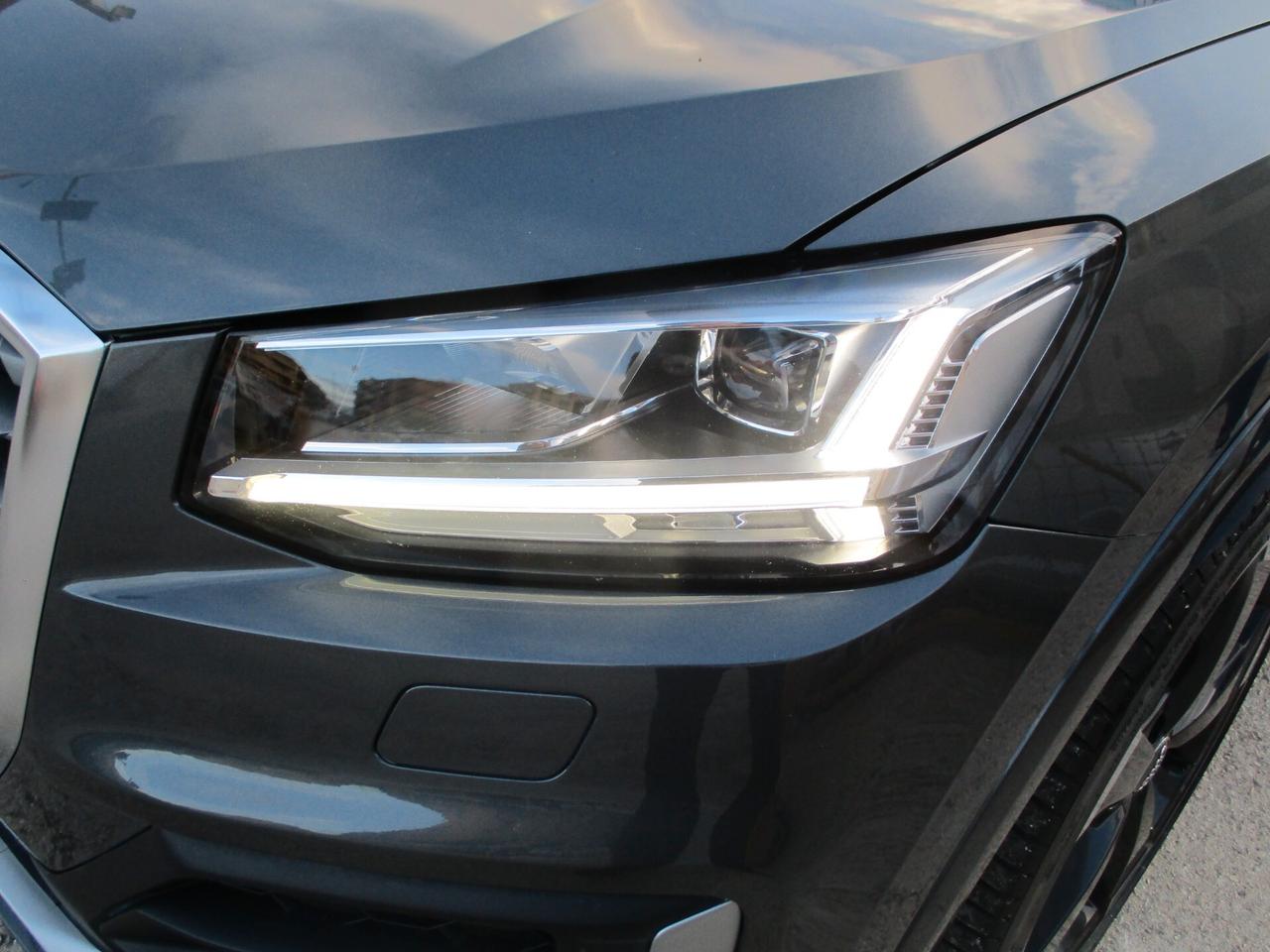 Audi Q2 35 TDI quattro S tronic S- line FULL!! 2020