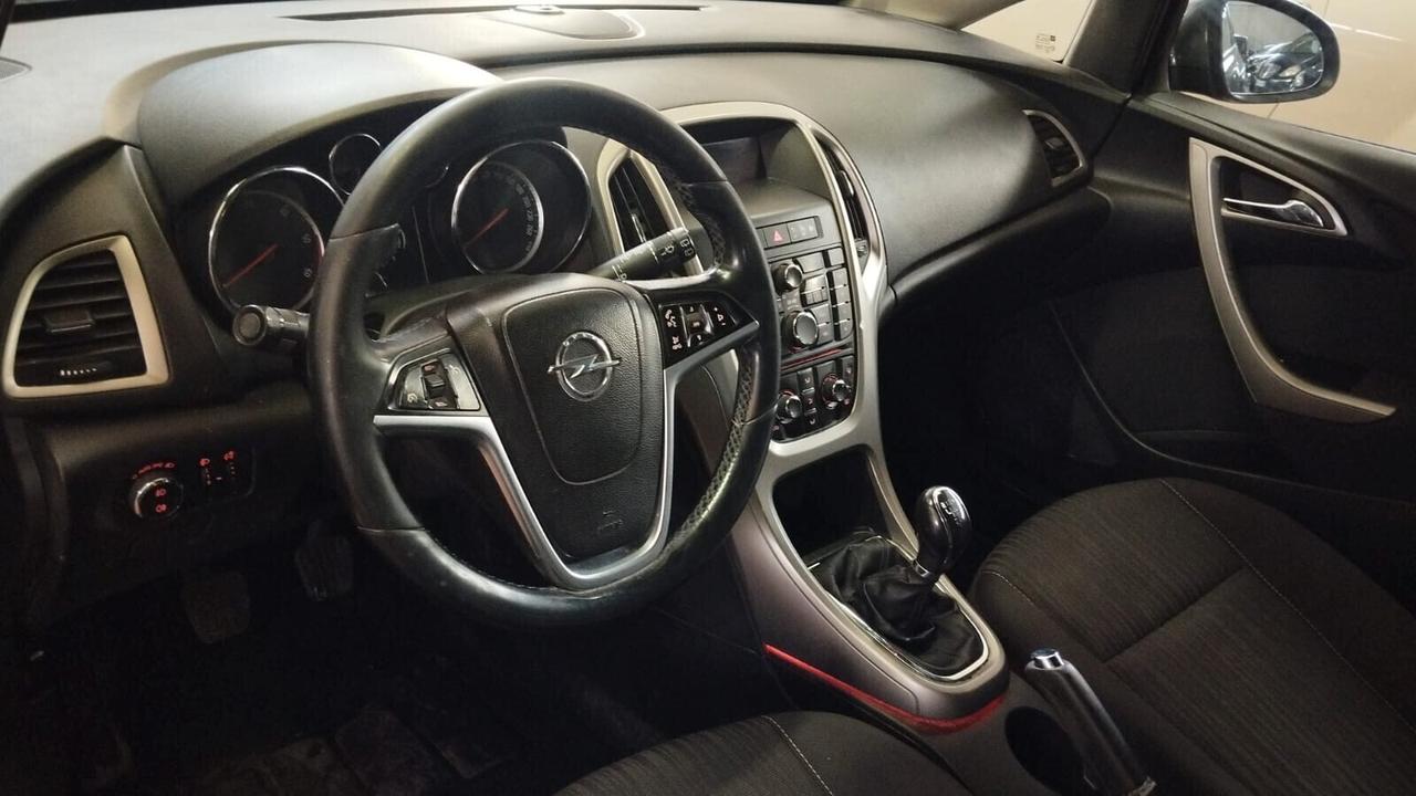 Opel Astra 1.7 CDTI 110CV Sports Tourer Cosmo