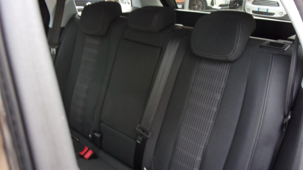 Peugeot 308 BlueHDi 120 S&S SW Allure