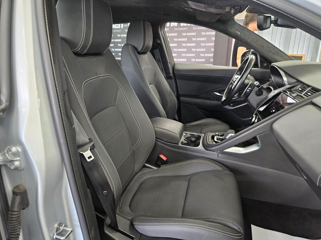 Jaguar E-Pace 2.0D I4 163 CV AWD Auto R-Dynamic - 4X4