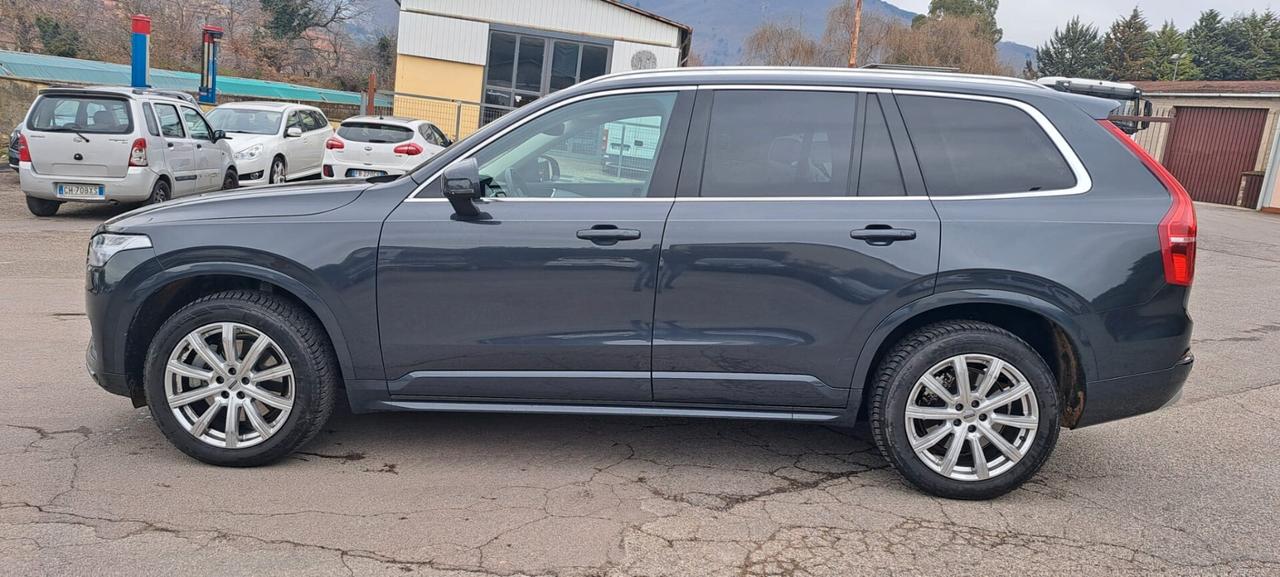 Volvo XC 90 XC90 B5 (d) AWD Geartronic 7 posti Momentum Pro