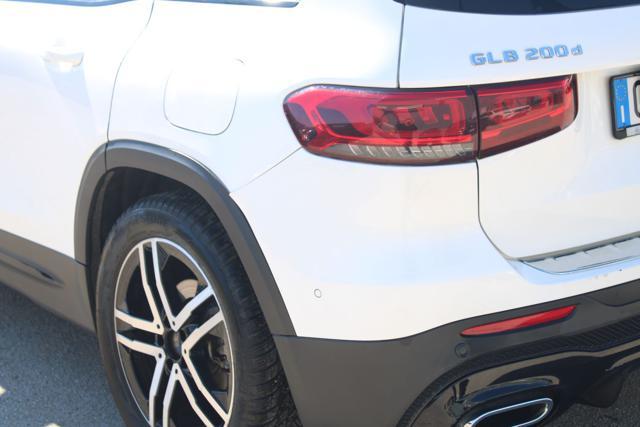 MERCEDES-BENZ GLB 200 d Automatic Premium