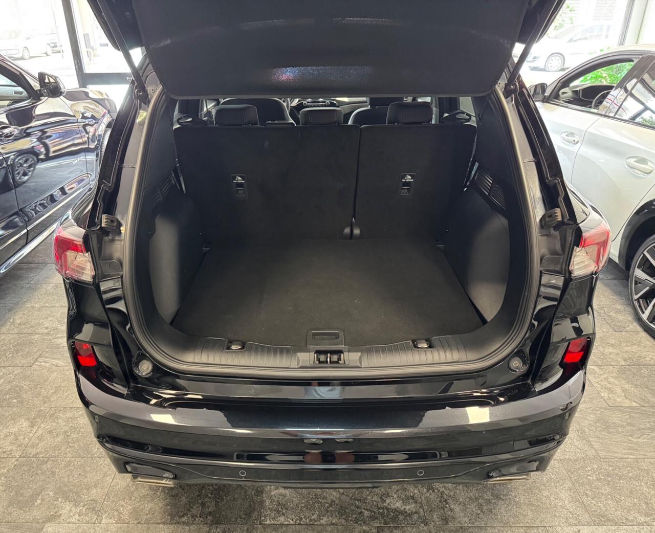 Ford Kuga 1.5 TDCi 120 CV 2WD ST-Line