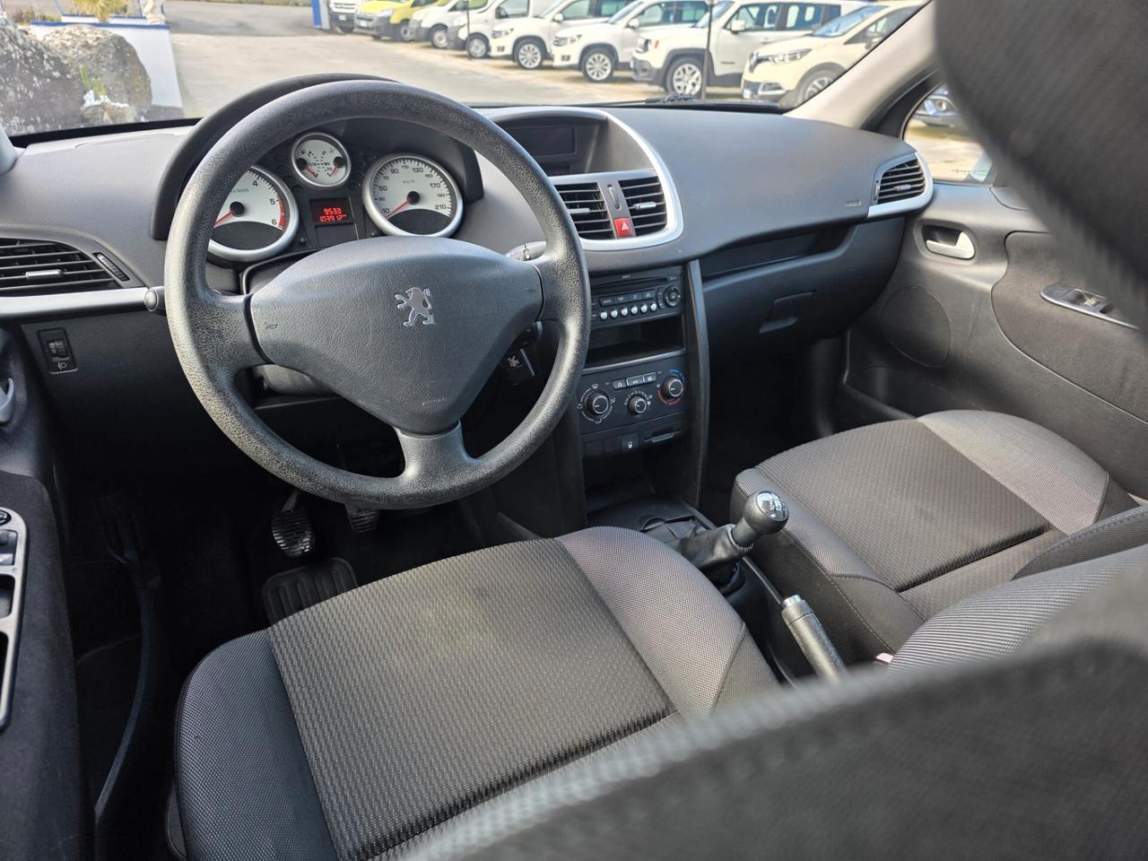 Peugeot 207 1.4 HDi 70CV 5p. X Line