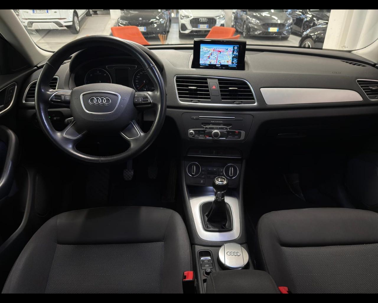 AUDI Q3 - Q3 2.0 TDI 120 CV Business