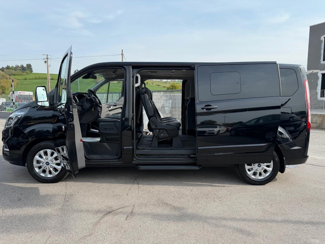 Ford Tourneo Custom 310 2.0 TDCi 170CV aut. PL Titanium/1 prop/pelle/navi/full