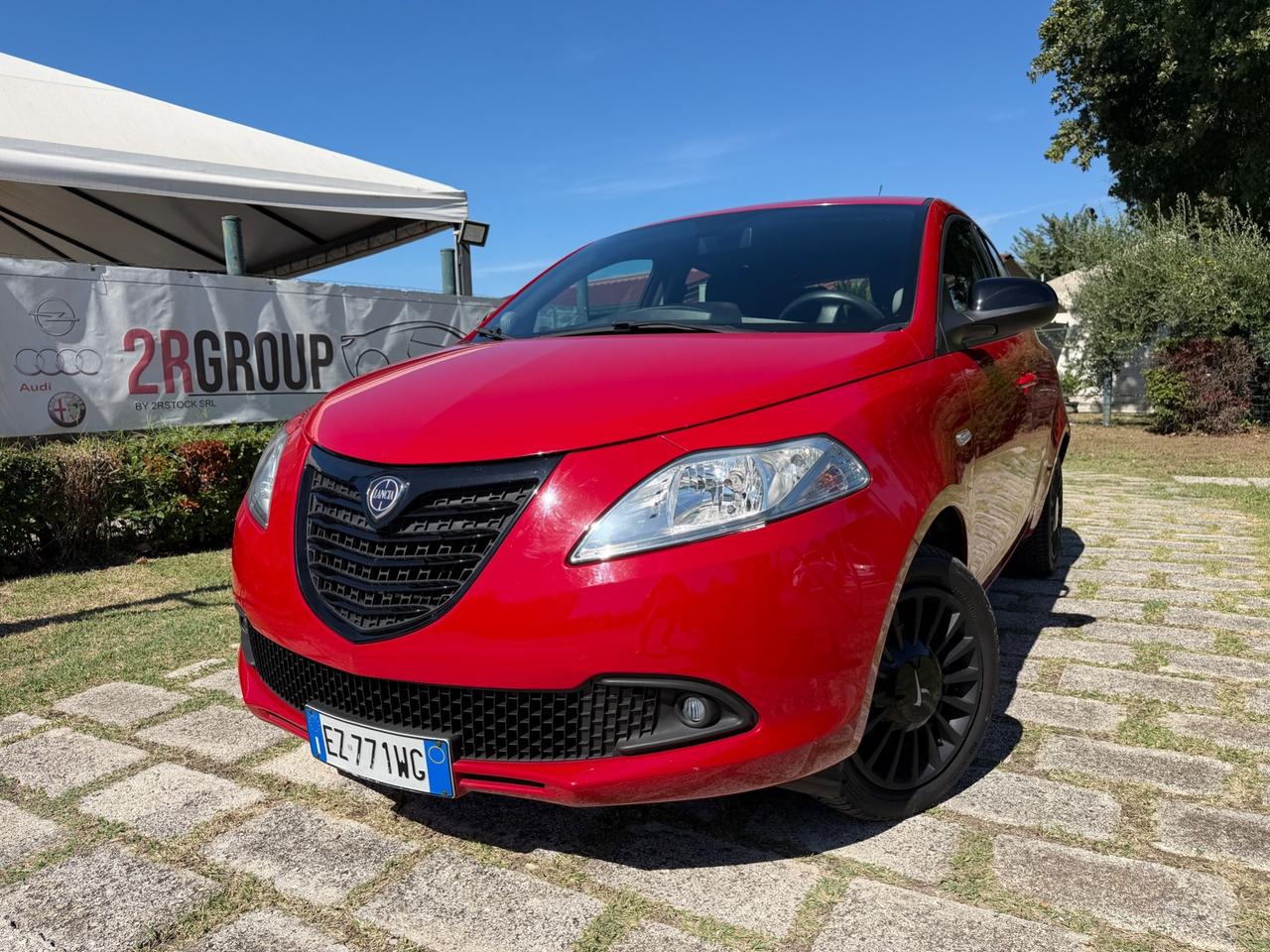 Lancia Ypsilon 1.2 69CV Silver-2015"IMPECCABILE"