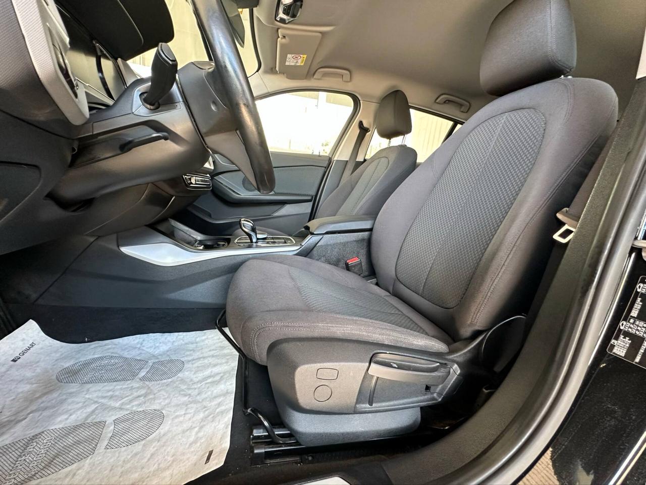 Bmw 116 116d 5p. Advantage auto
