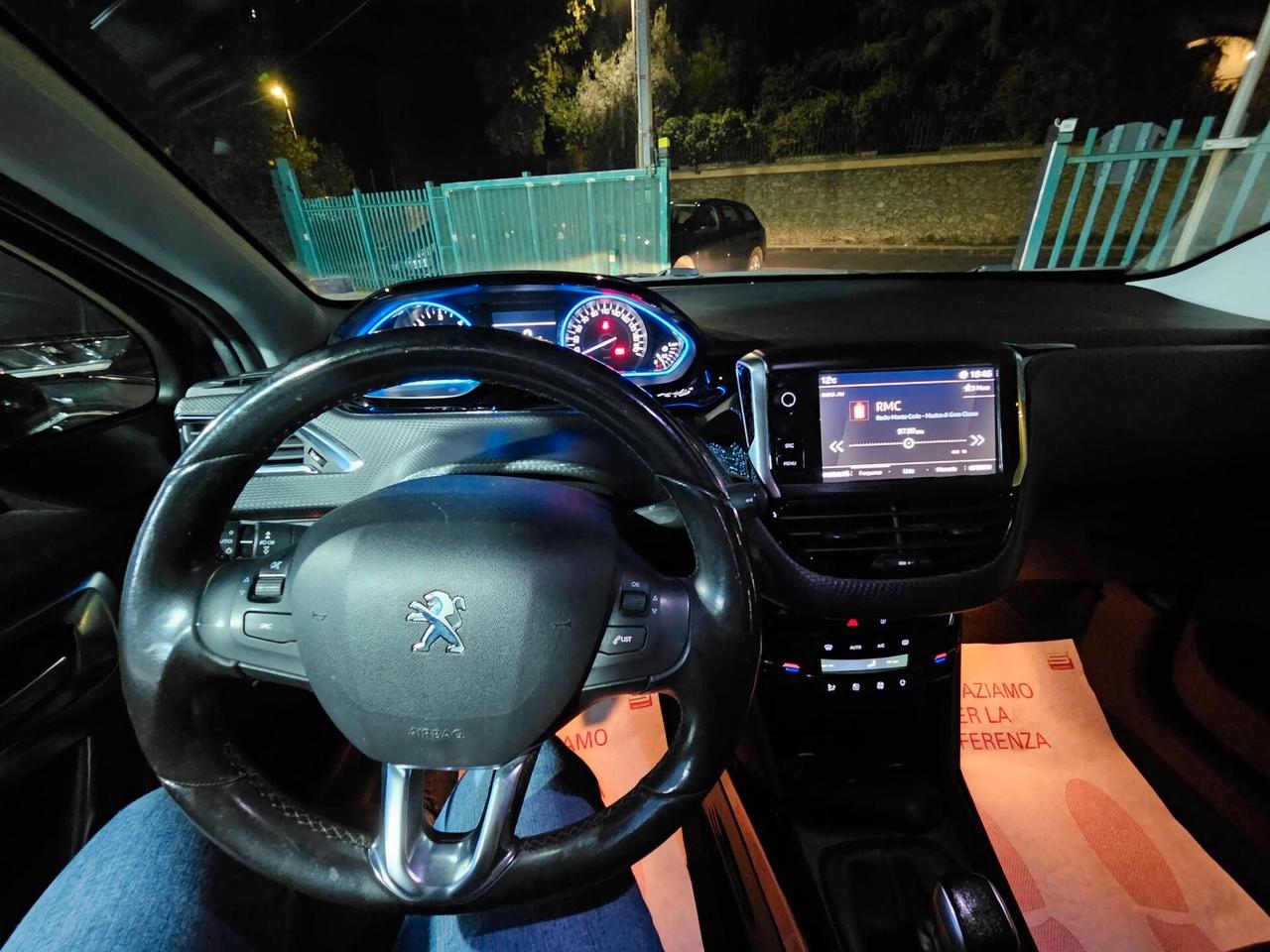 Peugeot 2008 BlueHDi 100 S&S Allure