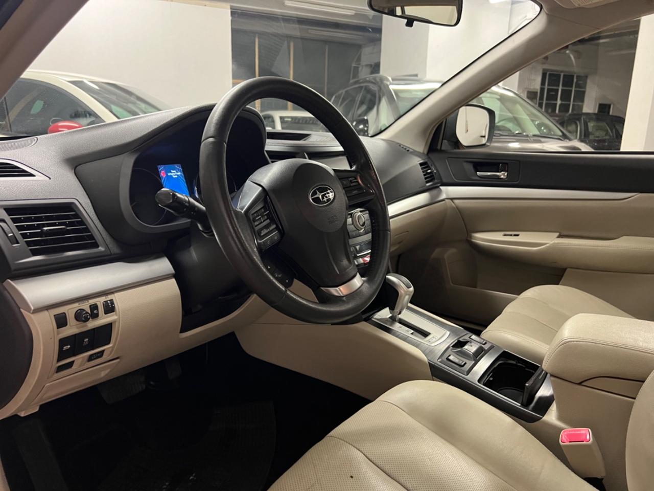 Subaru OUTBACK 2.0D Lineartronic Exclusive