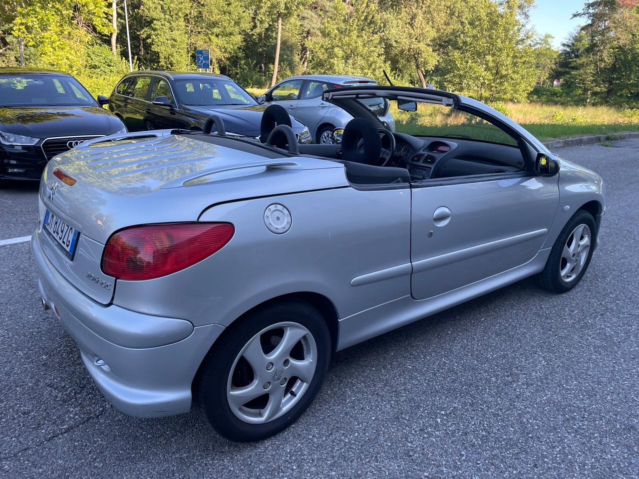 Peugeot 206 1.6 16V Cabrio*Neopatentati*