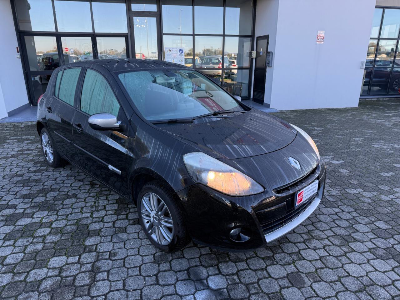 Renault Clio 1.2 16V 5 porte |NEOPATENTATI