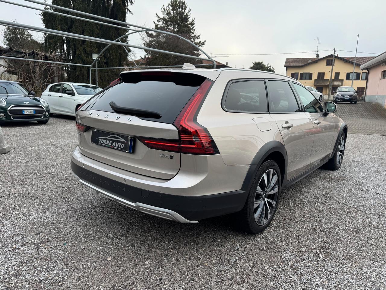 Volvo V90 Cross Country B4 (d) AWD automatico Ultimate