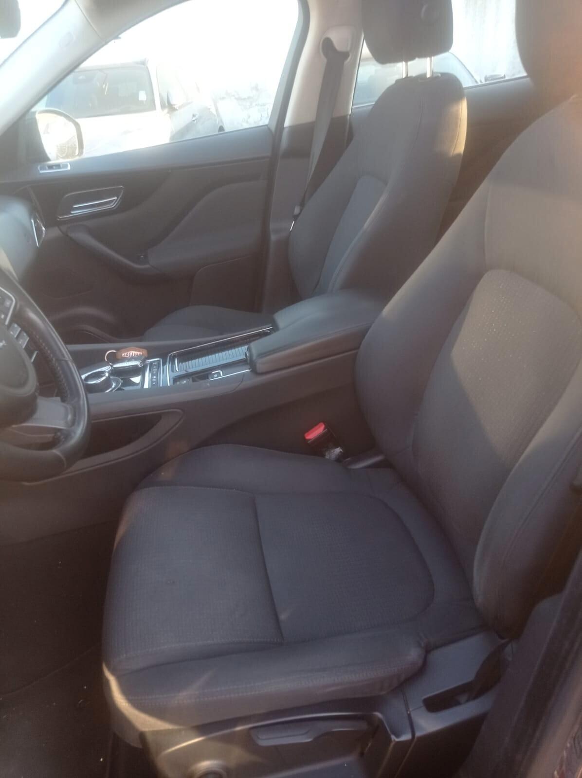 Jaguar F-Pace 2.0D 180 CV AWD Portfolio- 2020