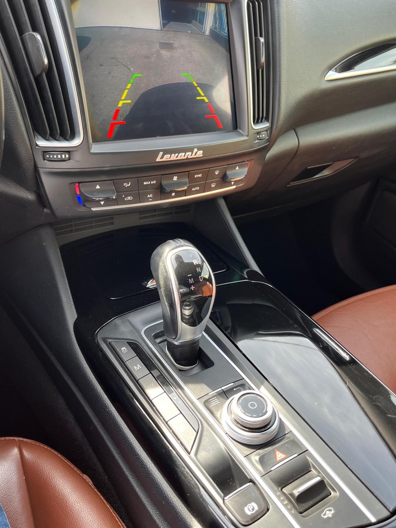 Maserati Levante V6 Diesel 275 CV AWD