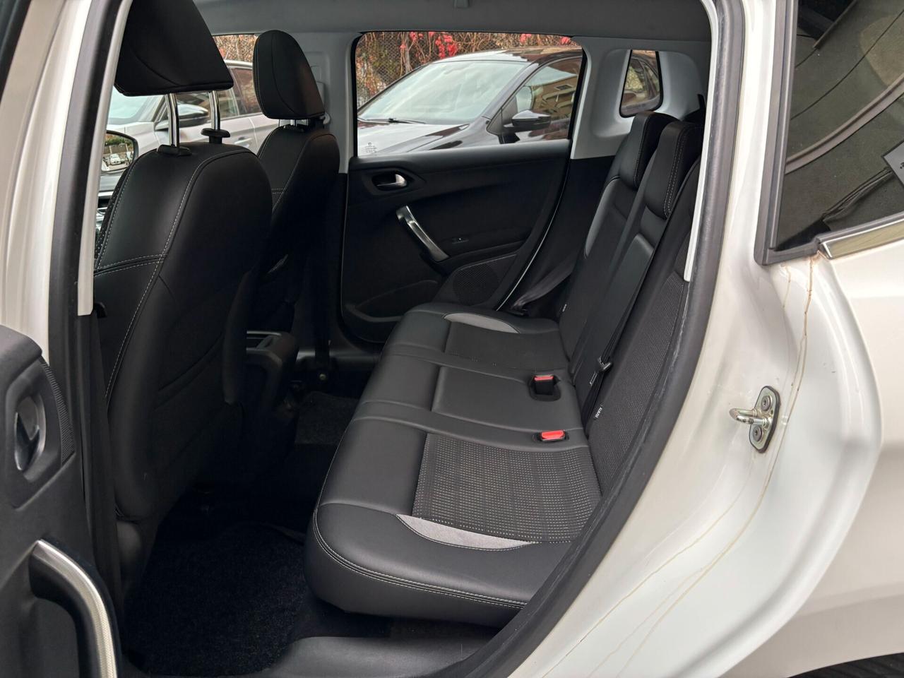 Peugeot 2008 1.6 e-HDi 92 CV Stop&Start Allure UNIPROPRIETARIO