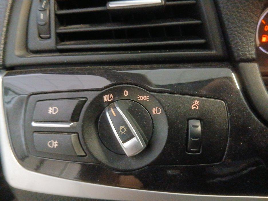 BMW Serie 5 (F10/11) - 520d Touring Luxury