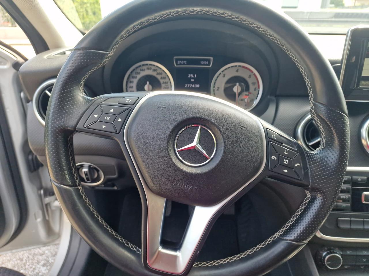 Mercedes-benz A 180 CDI BlueEFFICIENCY Premium