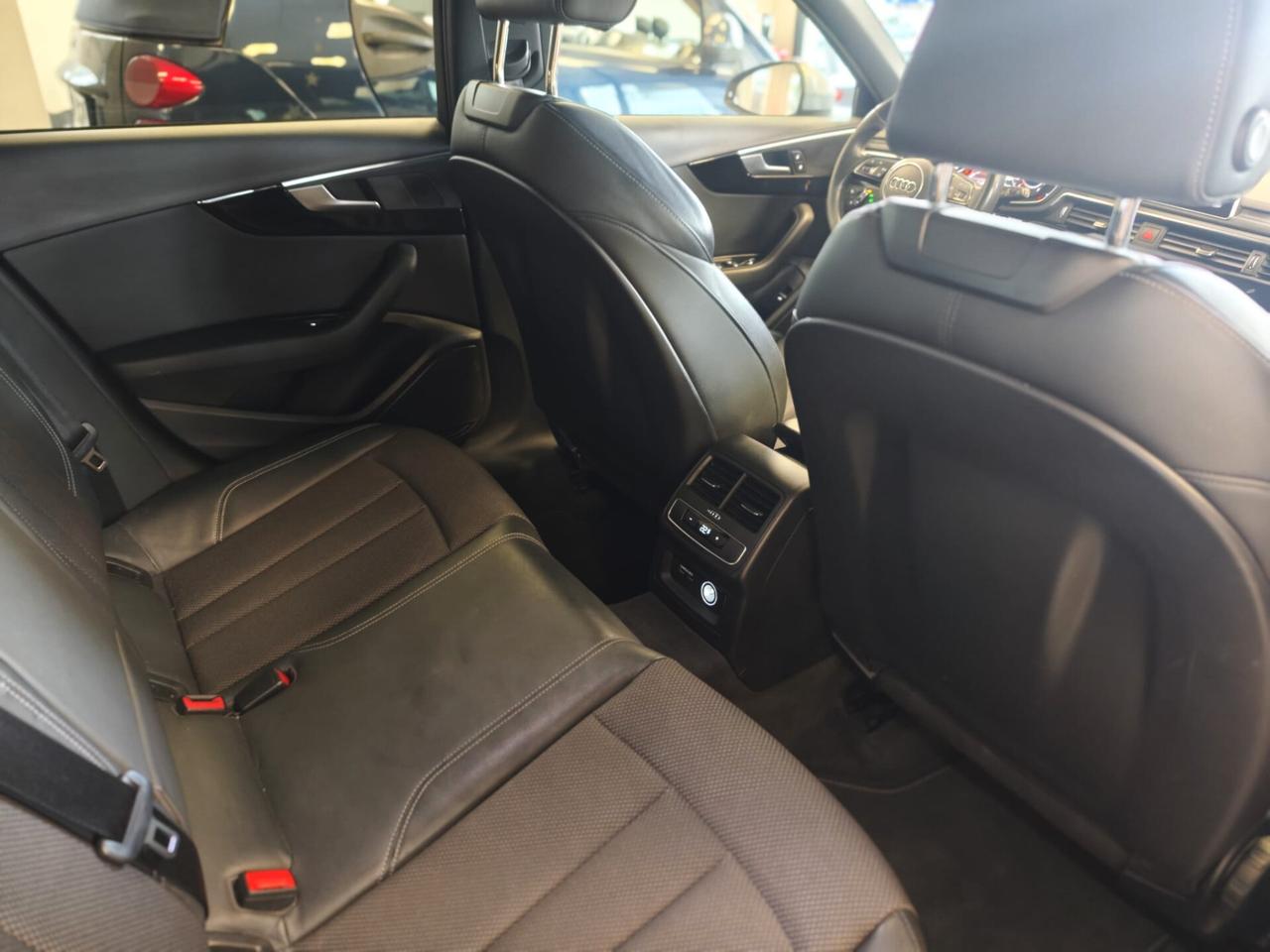 Audi A4 Avant 40 TDI S tronic line edition