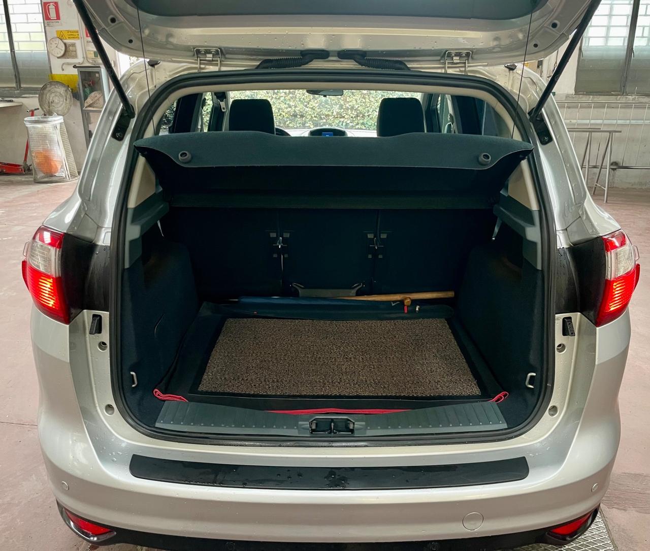 Ford C-Max 1.6 TDCi 95CV Titanium per neopatentati