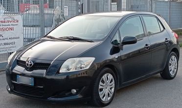 Toyota Auris 1.4 D-4D 5