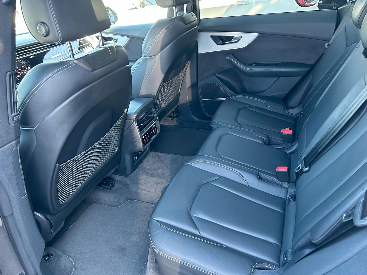 Audi Q8 50TDI 286CV Mhev quattro Tiptronic S-Line - PANORAMA