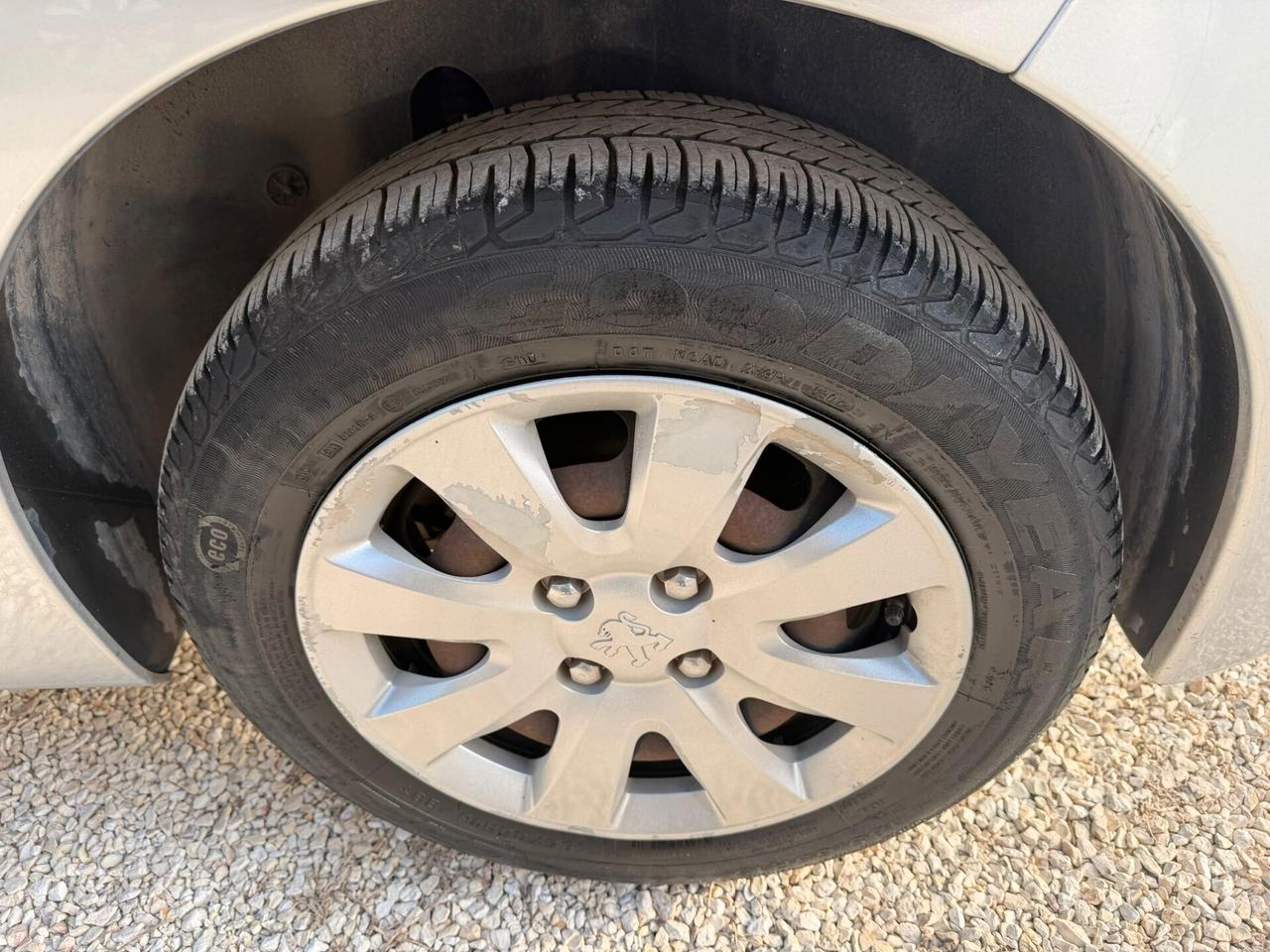 Peugeot 207 SOLO 60.000 KM OK NEOPATENTATI