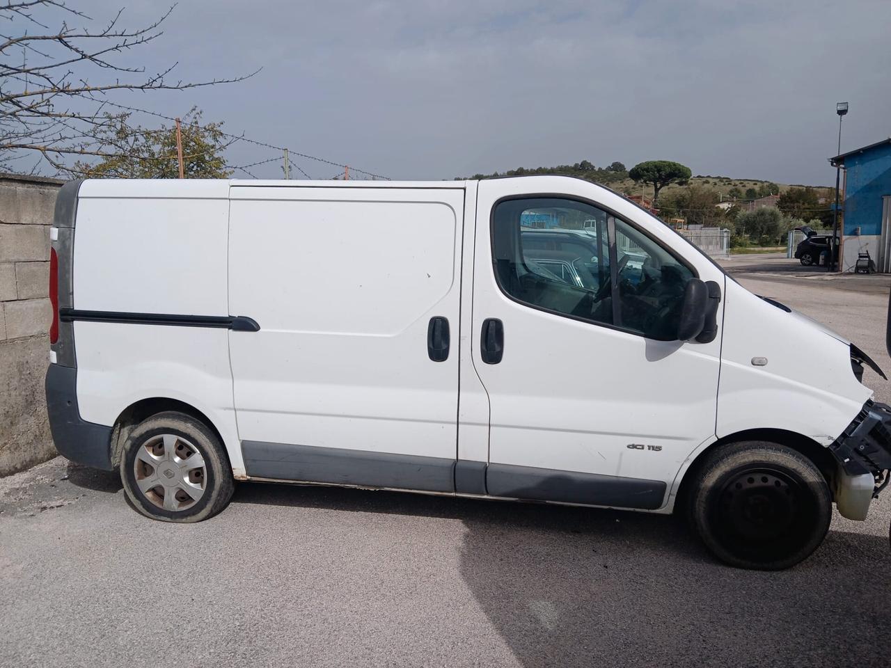 Renault Trafic 2.0 Tdi 115cv anno 2011