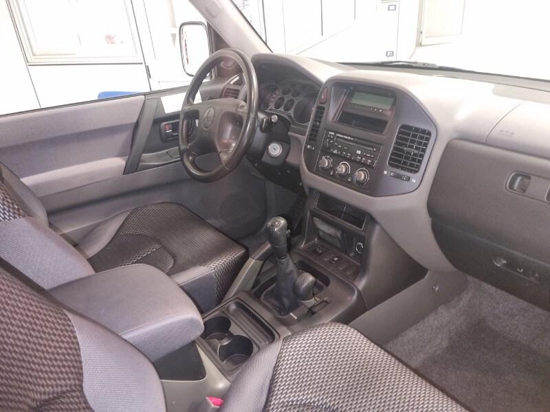 MITSUBISHI Pajero (2000-2007) Pajero 3.2 16V DI...