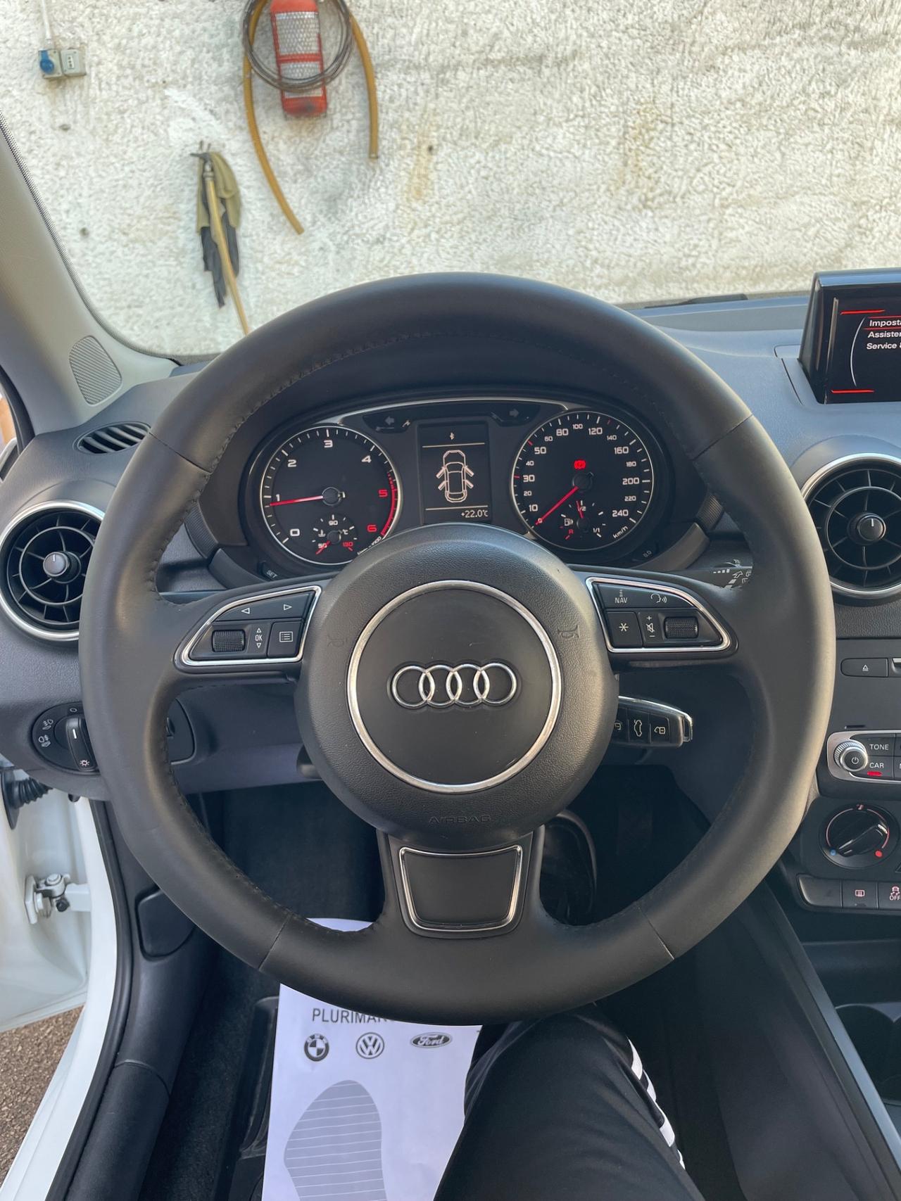 Audi A1 SPB 1.4 TDI ultra Sport Full optional Full LED bixenon