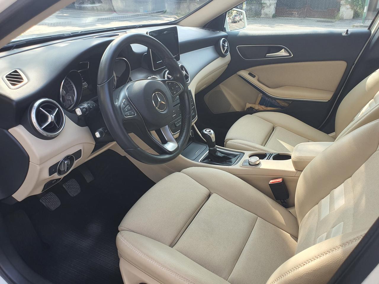 Mercedes-benz GLA 200 GLA 200 d Executive