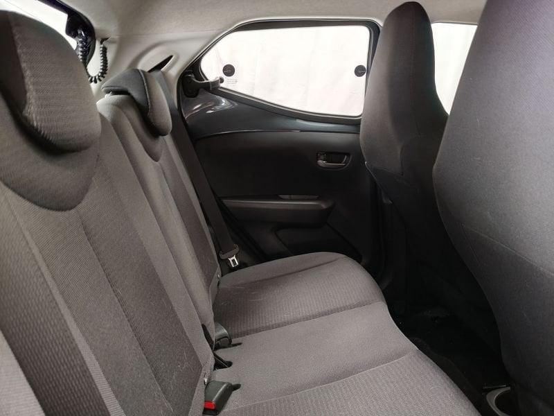 Toyota Aygo Aygo Connect 1.0 VVT-i 72 CV 5 porte x-play