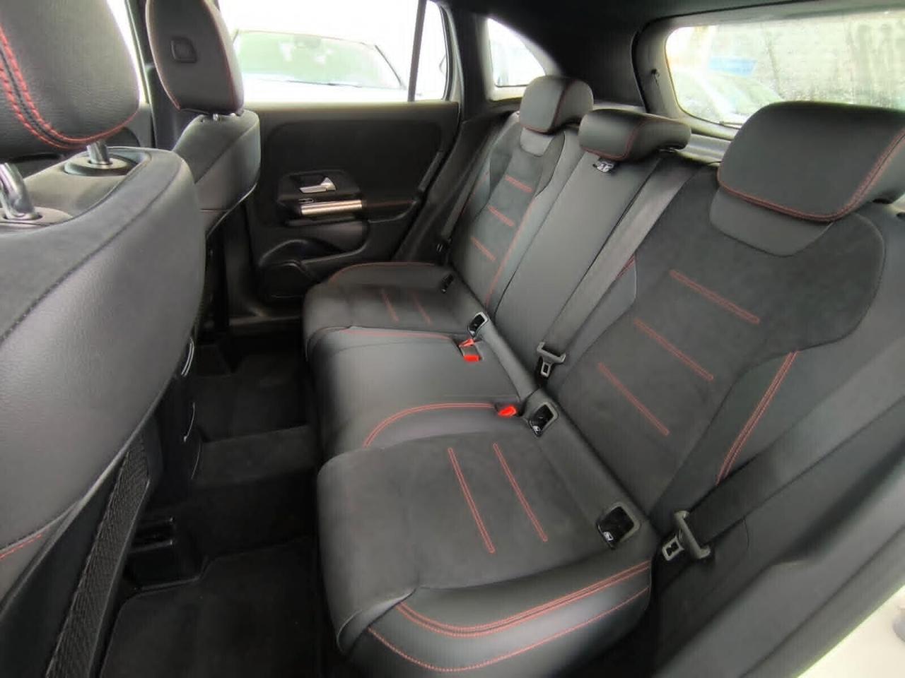 Mercedes GLA 200d 2.0CC 150CV Automatic Executive 2023