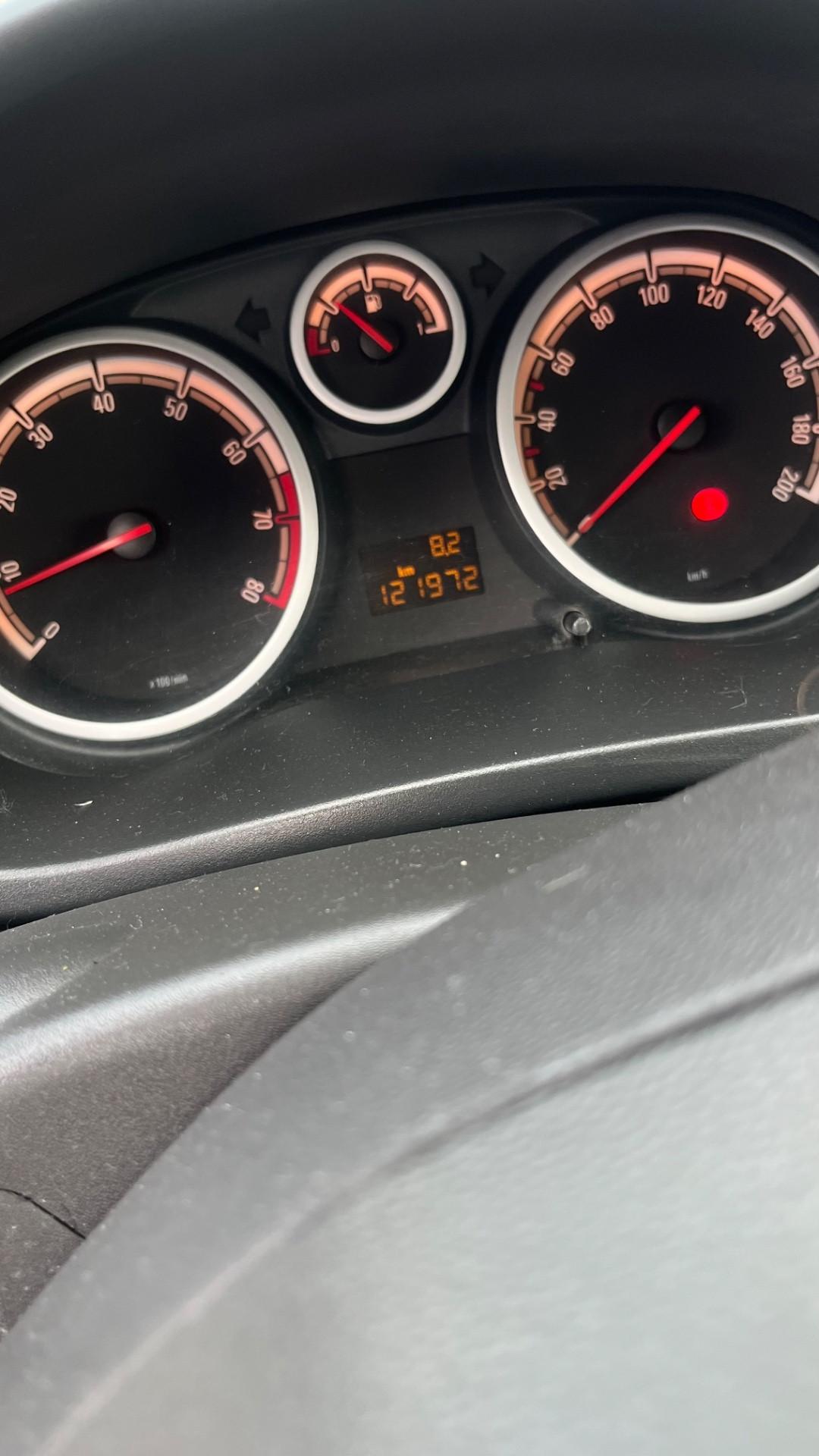 Opel Corsa 1.2 5 porte Enjoy