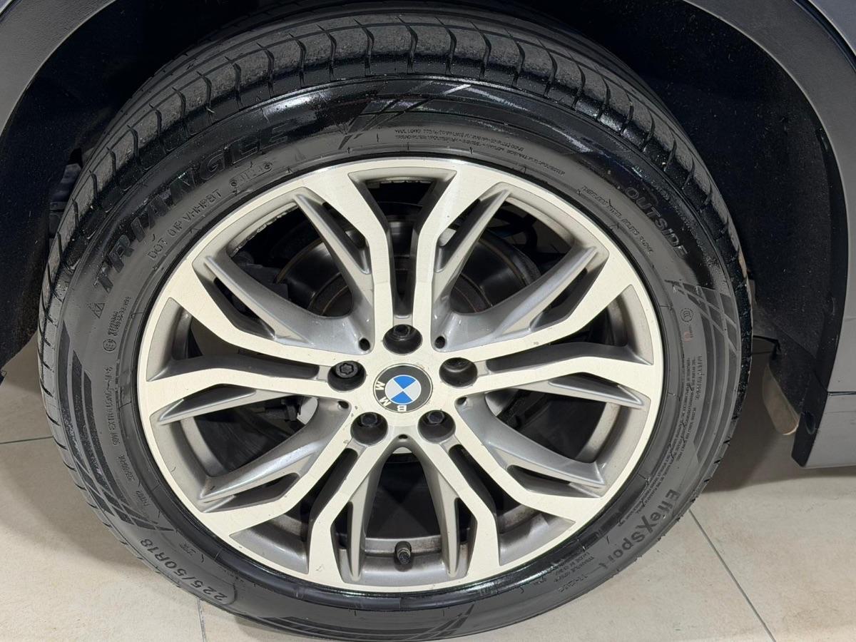 BMW - X1 - sDrive18d Msport