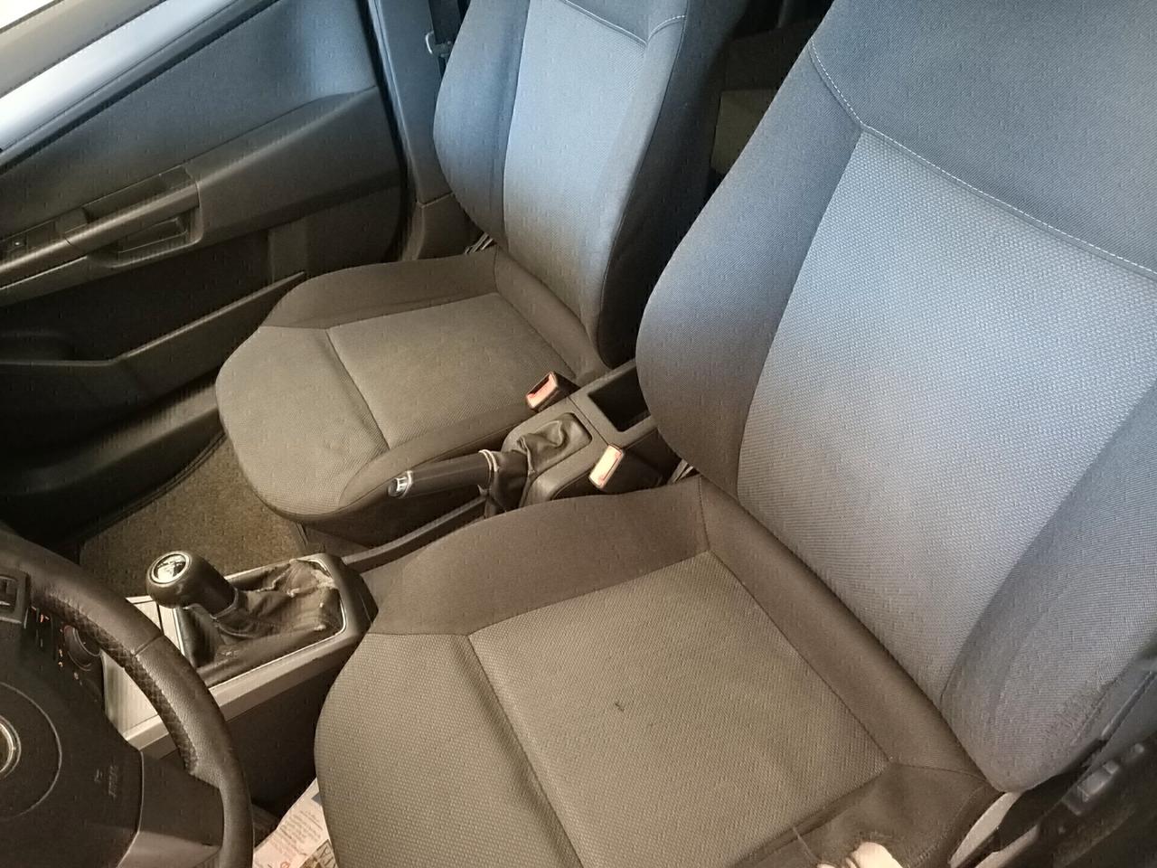 Opel Astra 1.3 CDTI 5 porte € 2.600 TRATTABILI .