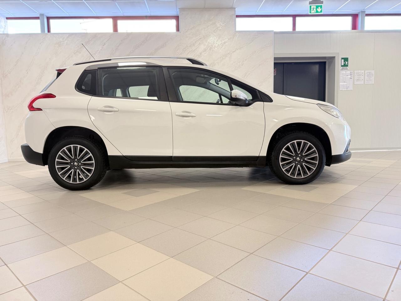 Peugeot 2008 PureTech 82 Allure