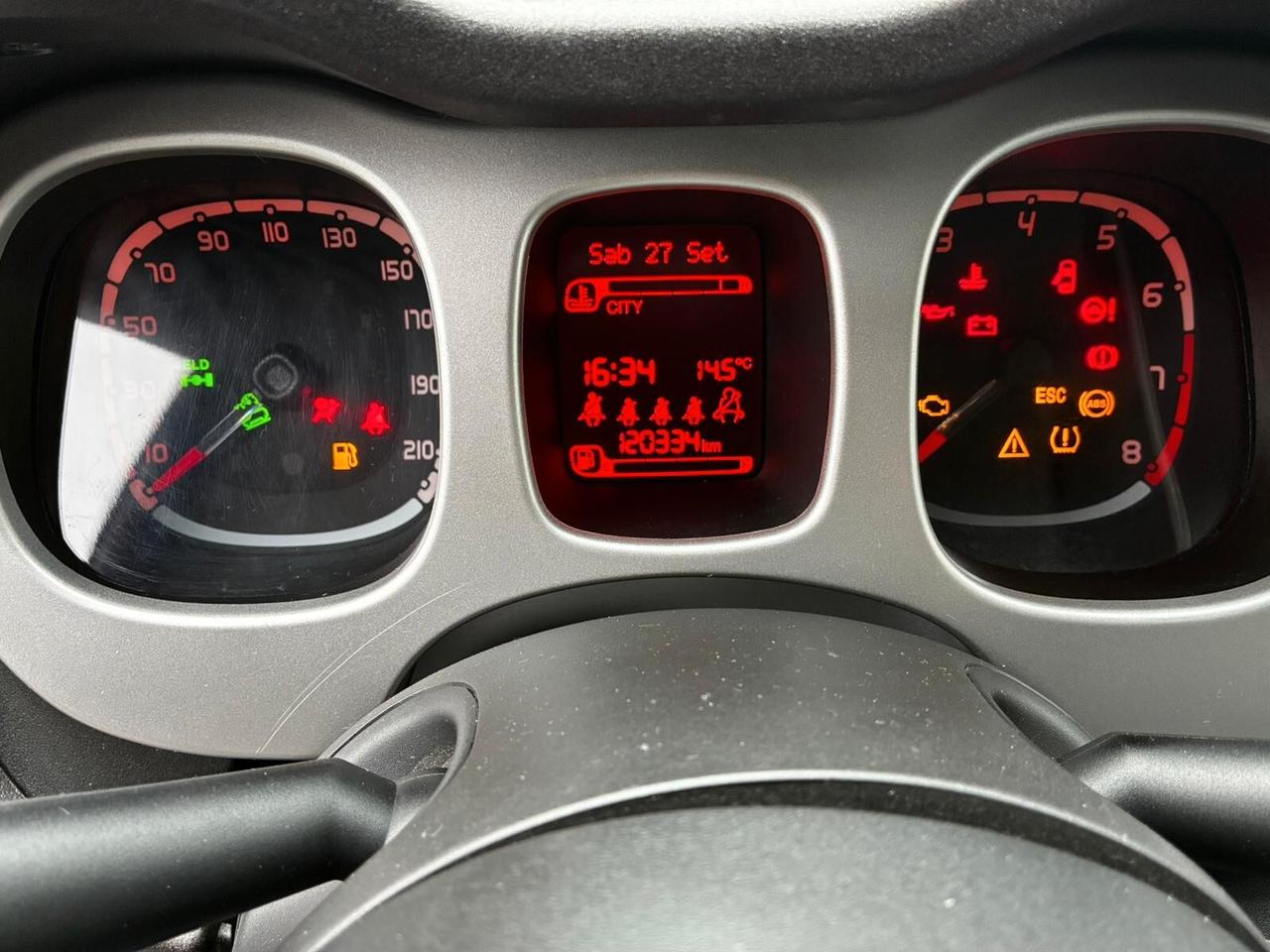 FIAT PANDA CROSS 4x4 0.9TWINAIR