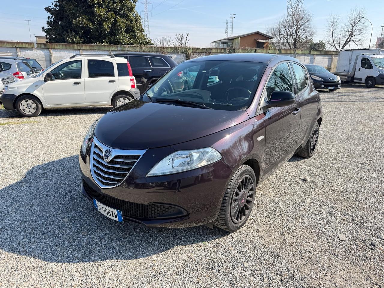 Lancia Ypsilon 1.2 69 CV 5 porte S&S Platinum