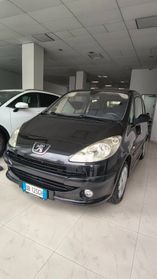 Peugeot 1007 1.4 BENZINA C/A