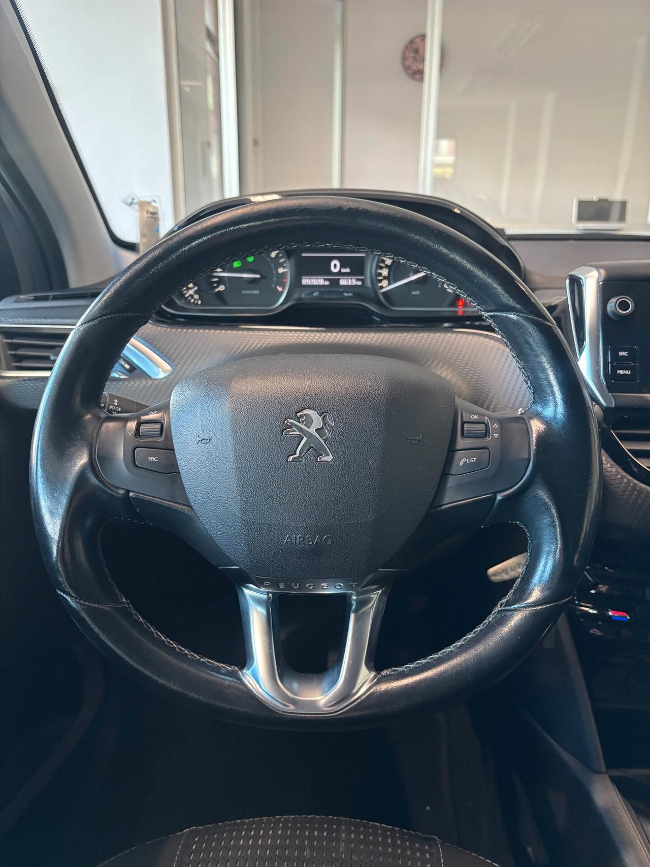 Peugeot 208 5p 1.2 puretech*CINGHIA FATTA*PER NEOPATENTATIve