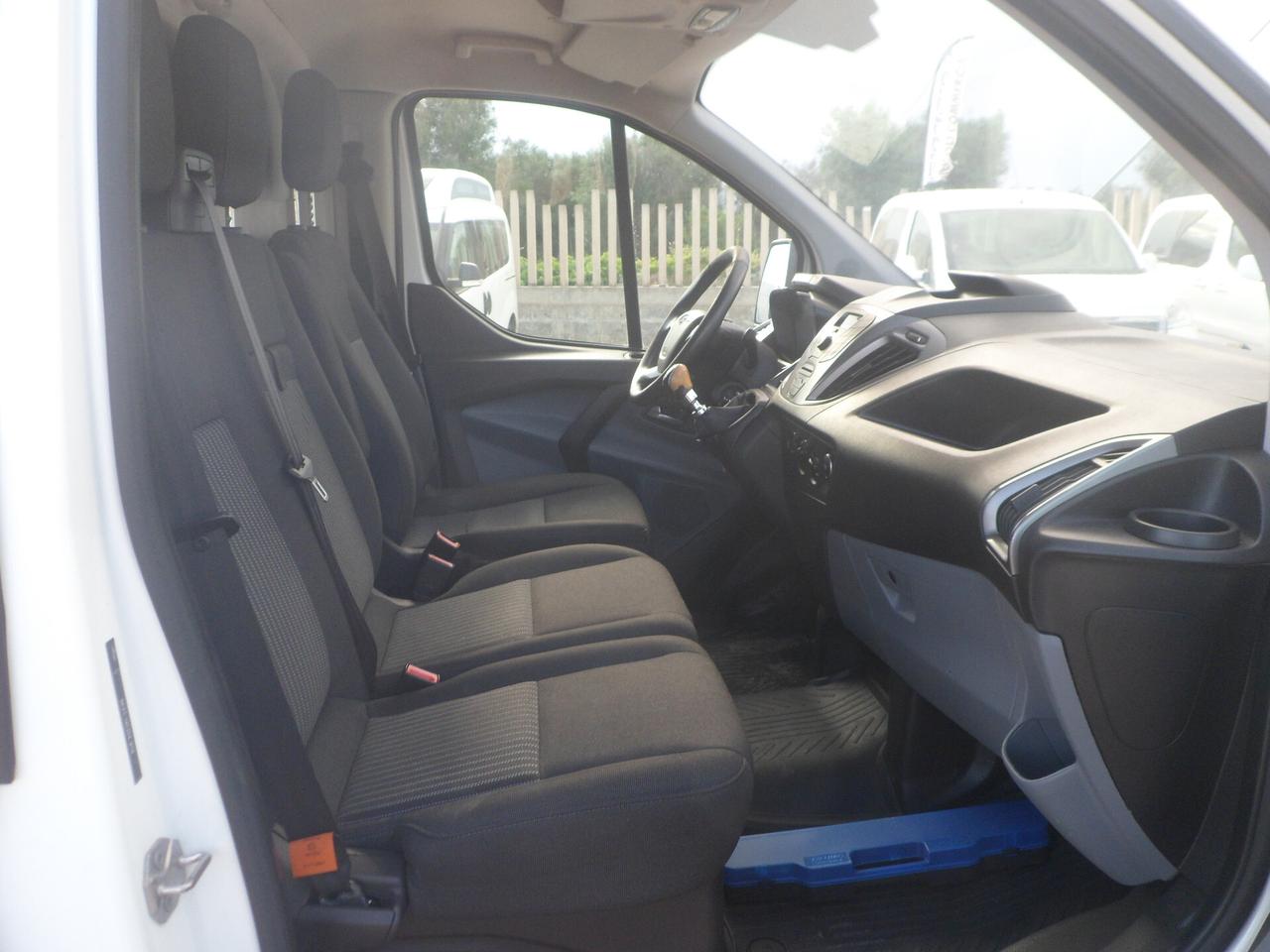Ford Transit Custom furgone