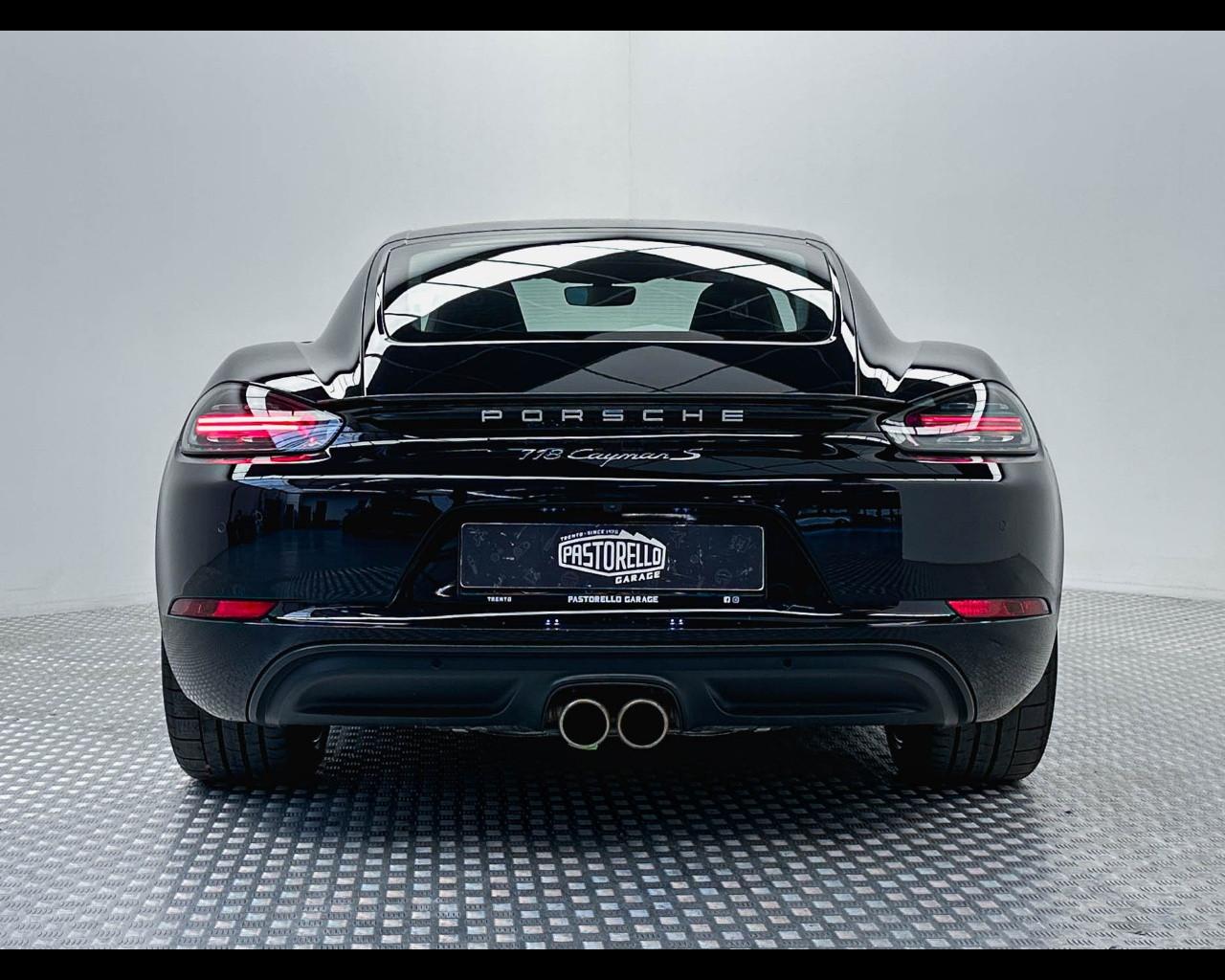 PORSCHE 718 Cayman 2.5 S