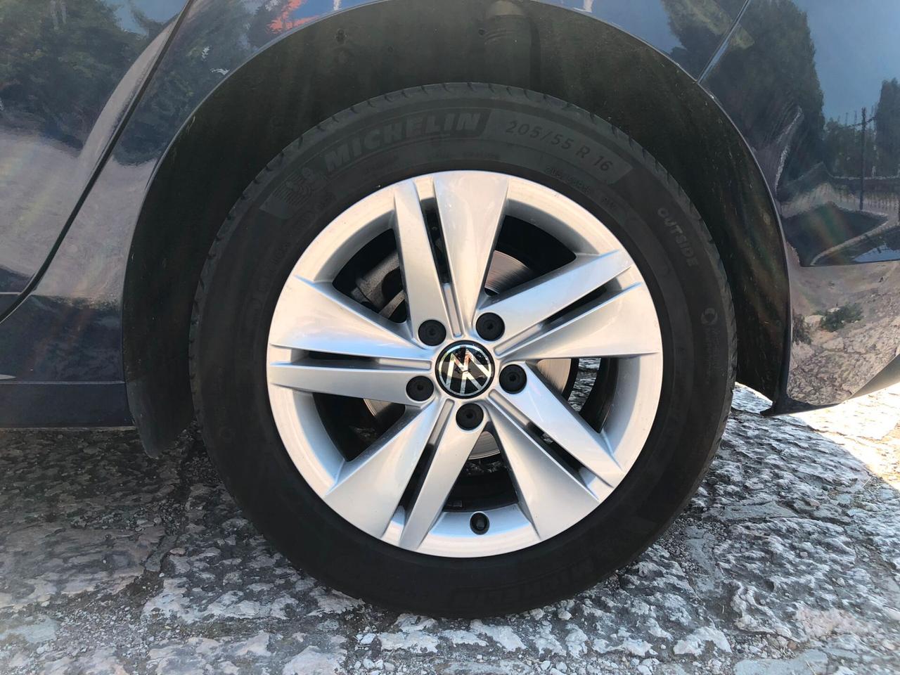 Volkswagen Golf 1.0 TSI EVO Life