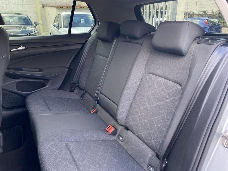 Volkswagen Golf 8 Life 2.0 TDI 116CV