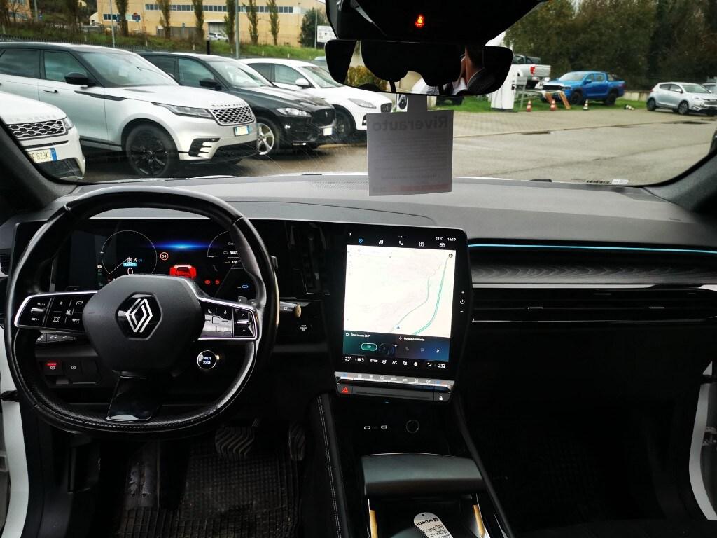 RENAULT Austral Austral Full Hybrid E-Tech 200 ...