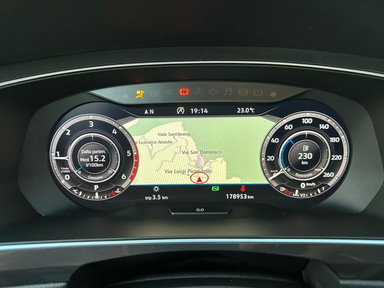 Volkswagen Tiguan 2.0 TDI SCR DSG 4MOTION Style BMT
