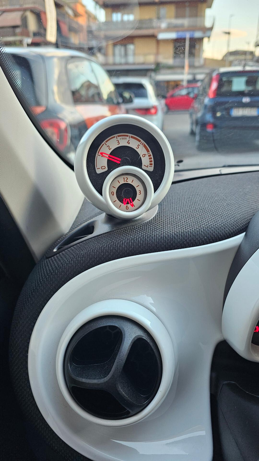 Smart Forfour 70 1.0 twinamic Passion NAV RETROCAM SENSORI CARVERTICAL OK