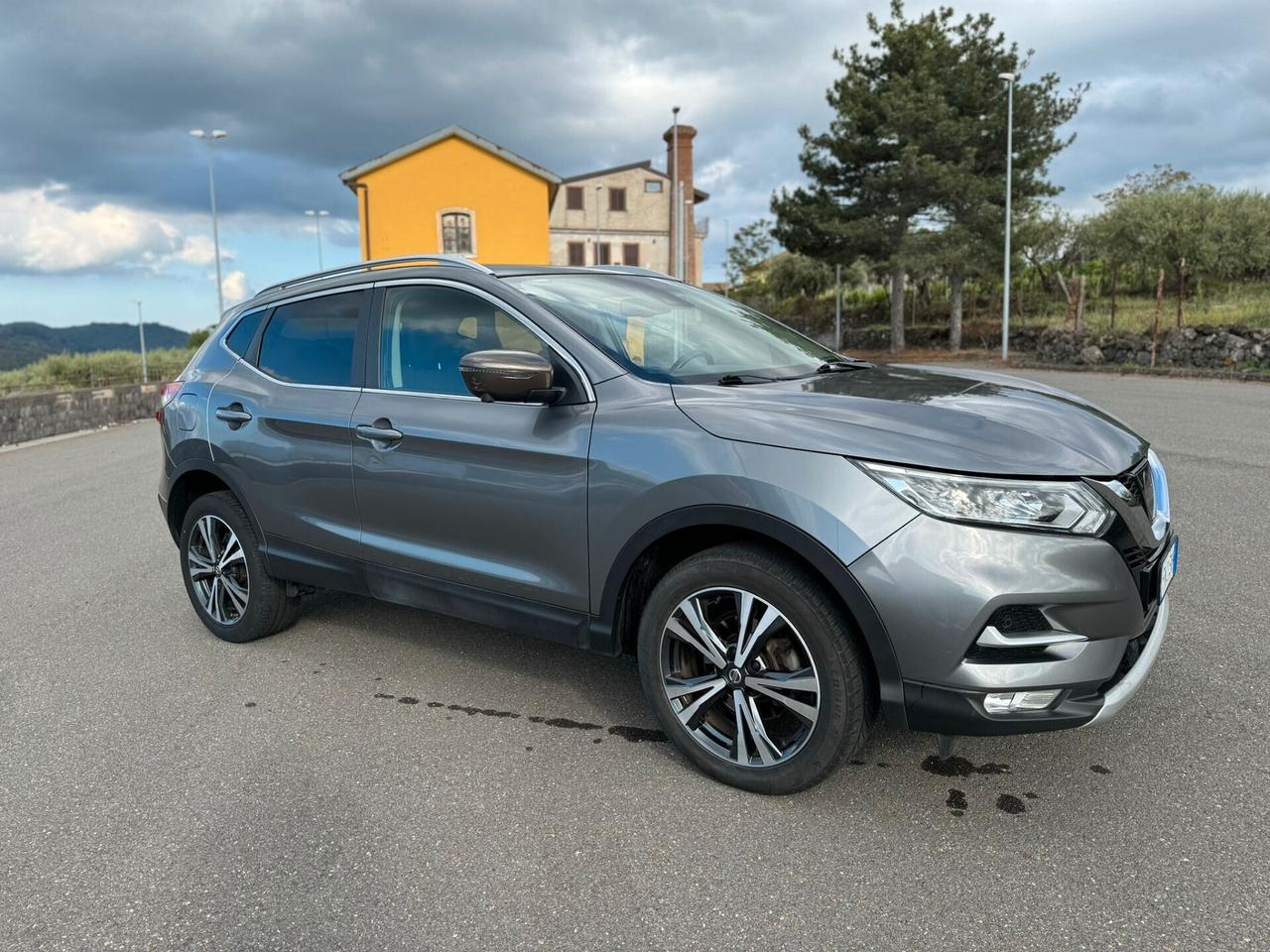 Nissan Qashqai 1.6 dCi N-Connecta